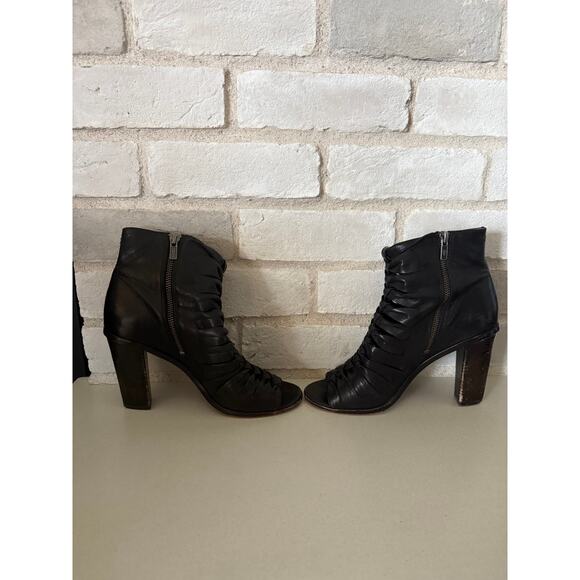 Frye Sofia Black‎ Leather Booties Size 9 - Picture 7 of 9